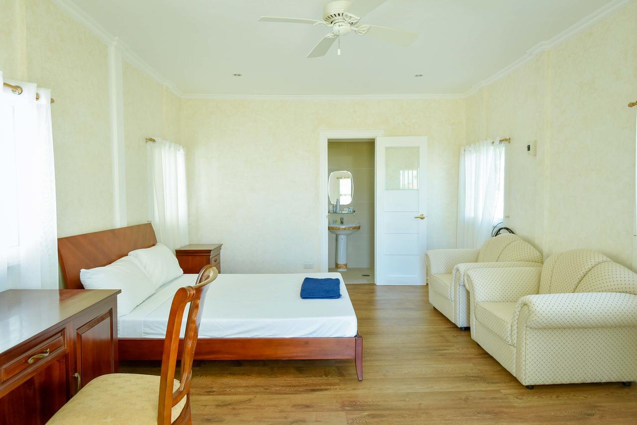 Hotel Casablanca By The Sea Olango Island Exterior foto