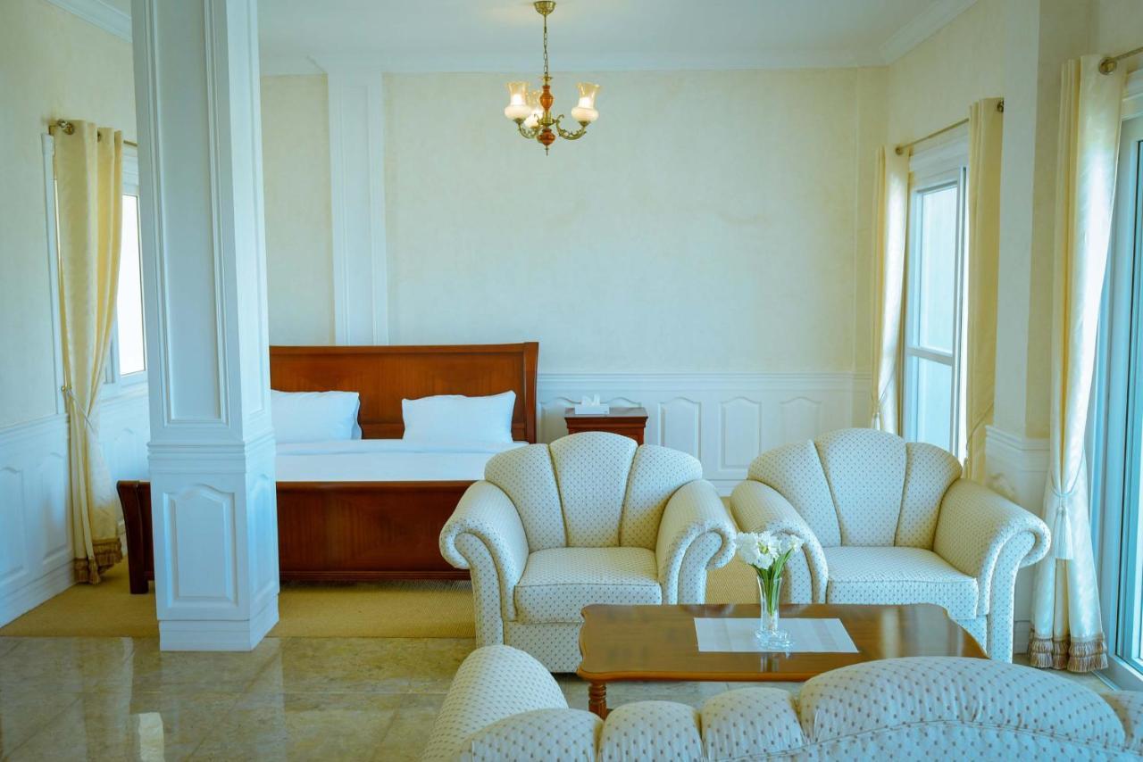 Hotel Casablanca By The Sea Olango Island Exterior foto