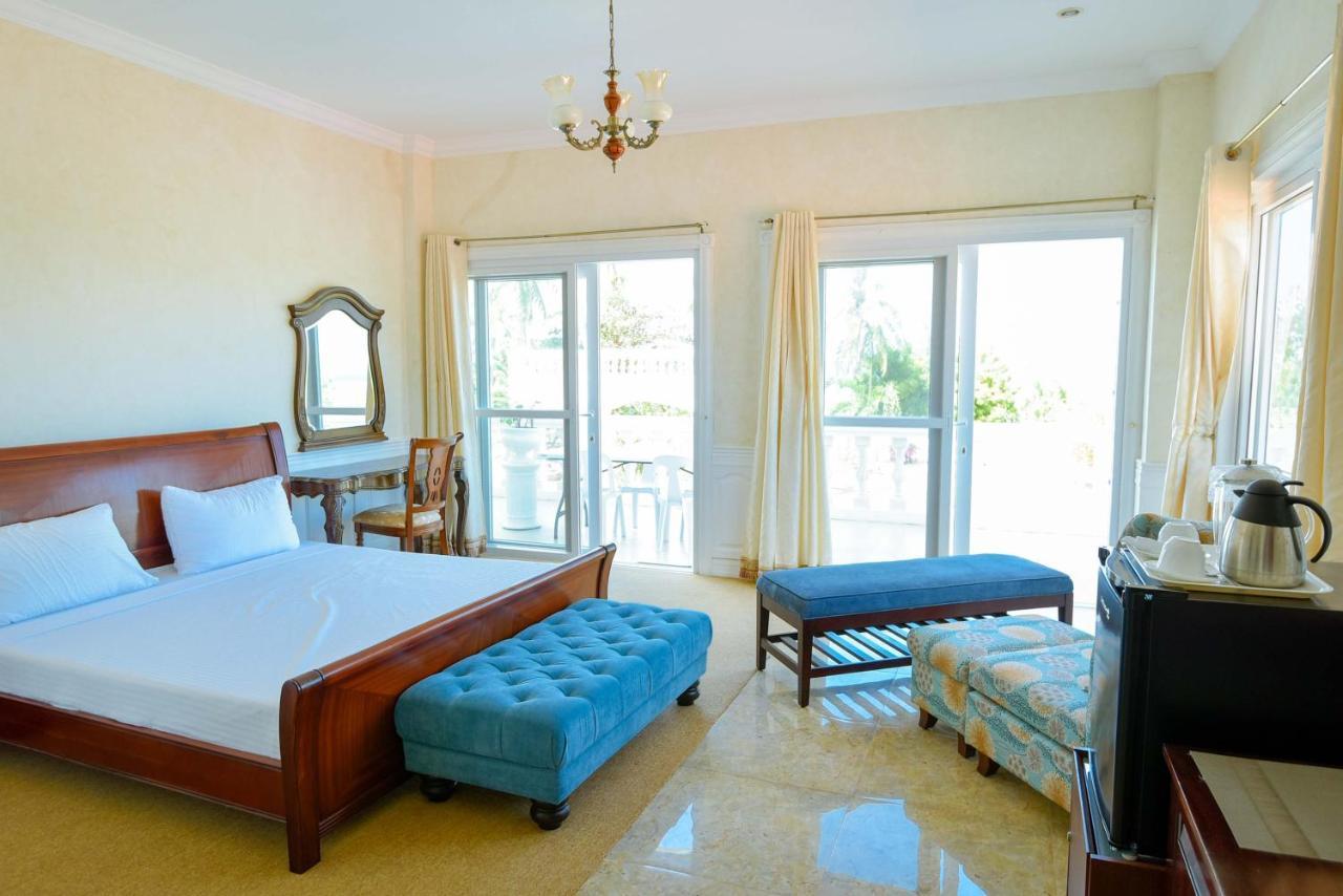 Hotel Casablanca By The Sea Olango Island Exterior foto