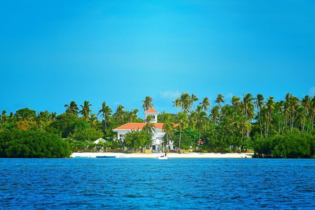 Hotel Casablanca By The Sea Olango Island Exterior foto