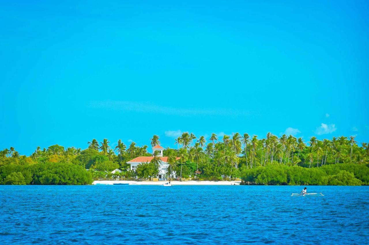 Hotel Casablanca By The Sea Olango Island Exterior foto